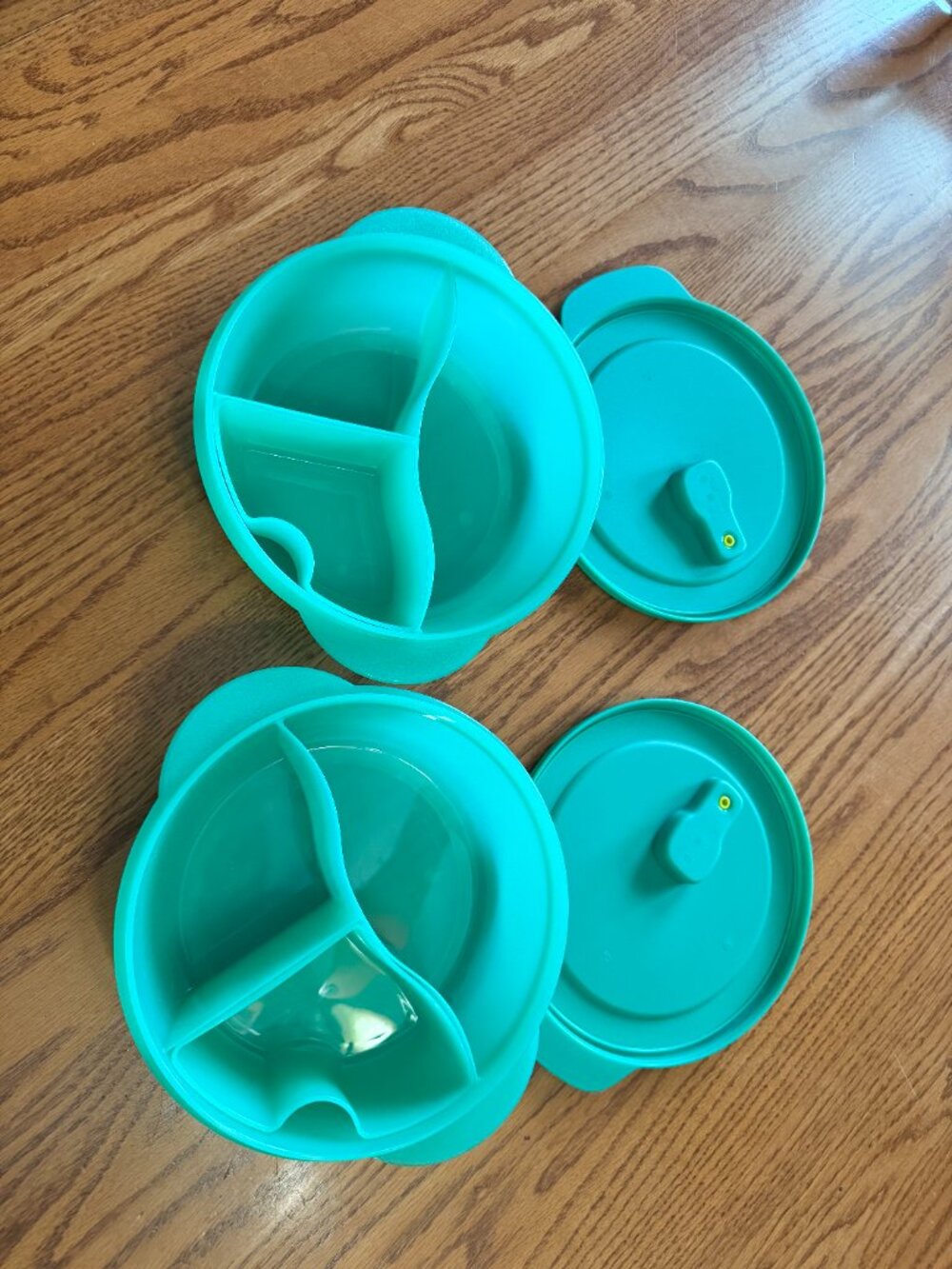 Tupperware Crystalwave Microwaveable Container - Picture 2 of 3